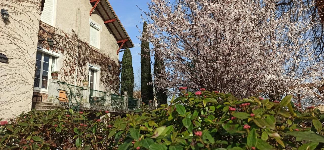 Chambre D'Hotes Park Des Collines - Gite Génissieux Exterior foto